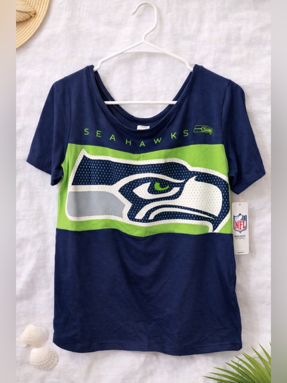 Seattle Seahawks Women’s Shirt NFL Team Apparel Size Small NWT